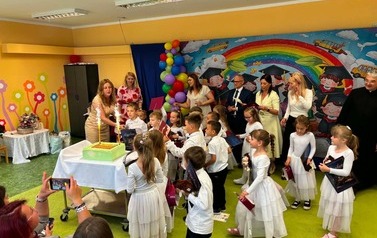 "Jeżyki żegnają Baśniową Krainę 1