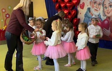 Dzień Babci i Dziadka W grupie Motylki 7