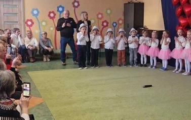Dzień Babci i Dziadka W grupie Motylki 10